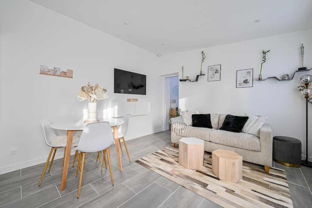 La Parenthese Apartment เกลย์-ซูยี ภายนอก รูปภาพ